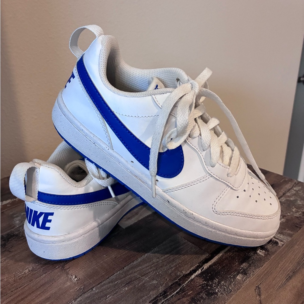Nike Kids White and Royal Blue Sneakers